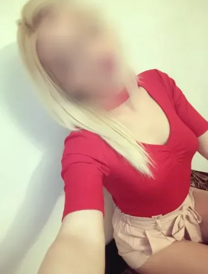 Annika, 34