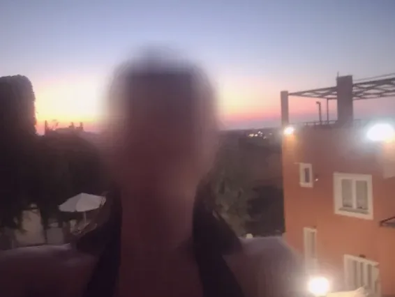 Esra, 38