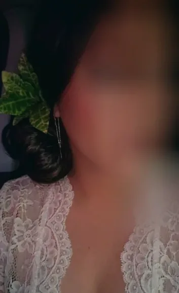 Katrin, 35