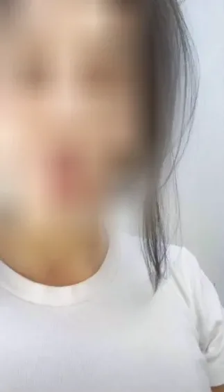 Kira, 25