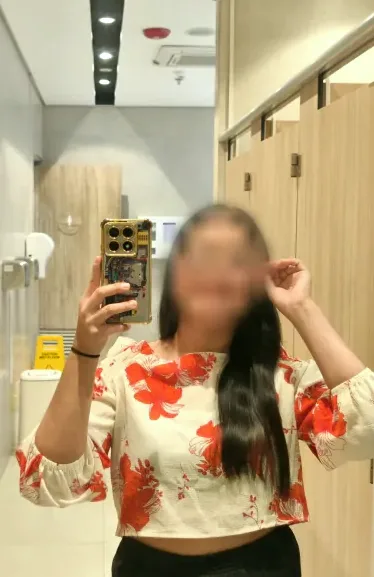 Paula, 31