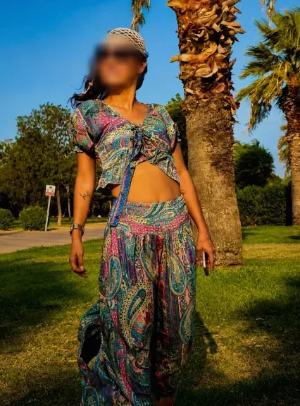 Sophia, 33